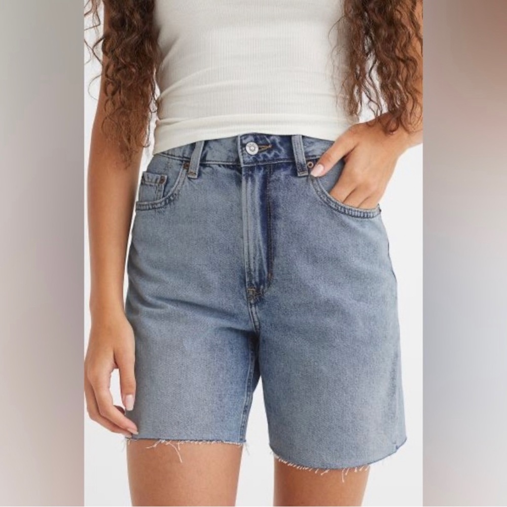 ‼️SOLD‼️ H&M Women's High Waist Bermuda Jean Shorts